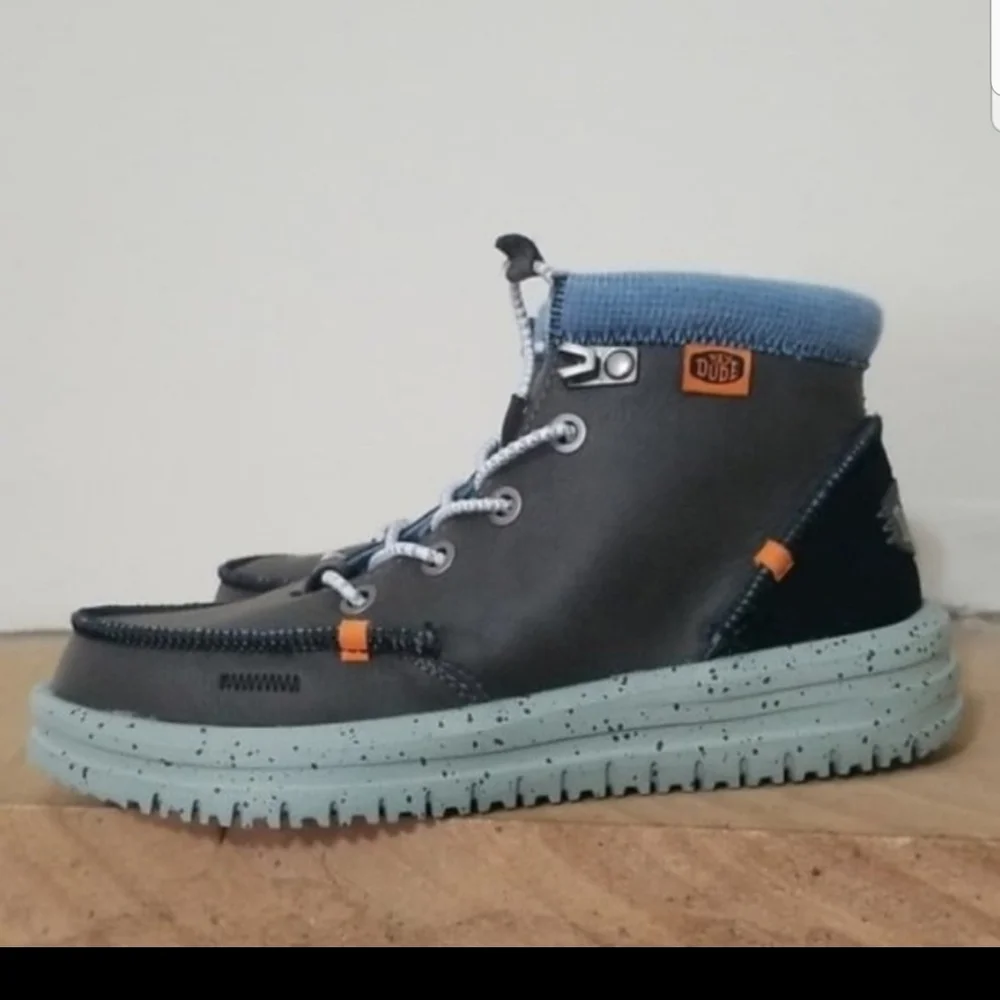 NEW! Hey Dude Bradley Leather boot sz 1 NWT